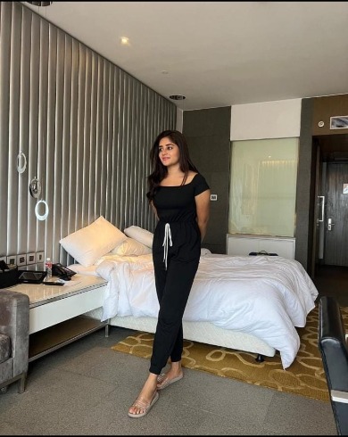 Independent Call Girls in Royal Plaza Hotel