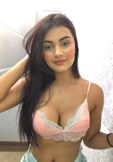 Independent Call Girls in Royal Plaza Hotel